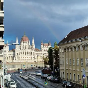 Parliament View Apartamento Budapest