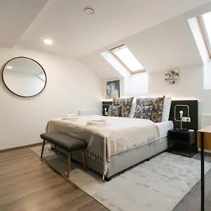 Coru House Apartamento Praga