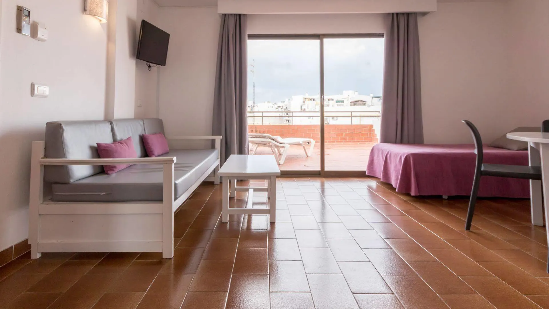Apartamentos Orosol 2 By Typic Hotels San Antonio  0*, San Antonio (Ibiza)