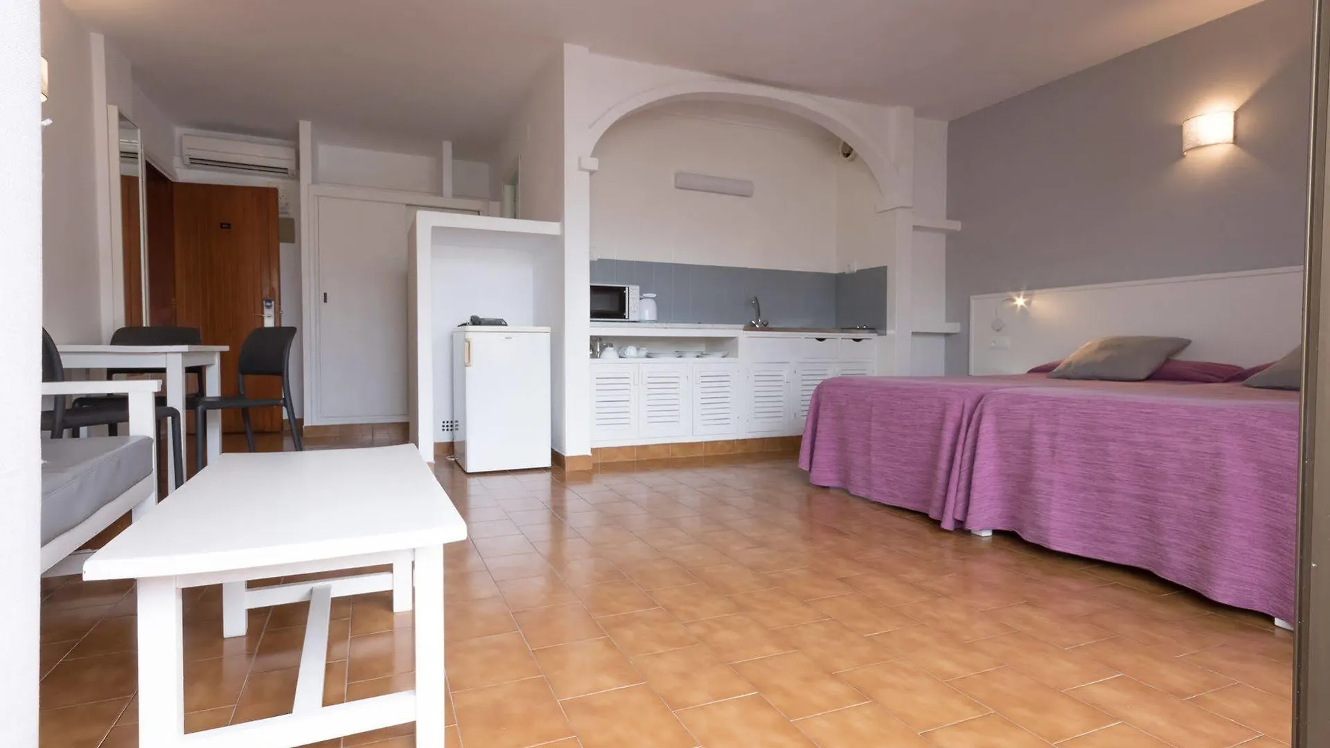 Apartamentos Orosol 2 By Typic Hotels San Antonio  San Antonio (Ibiza)